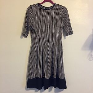 Short sleeve polka dot dress pleated skirt size 8